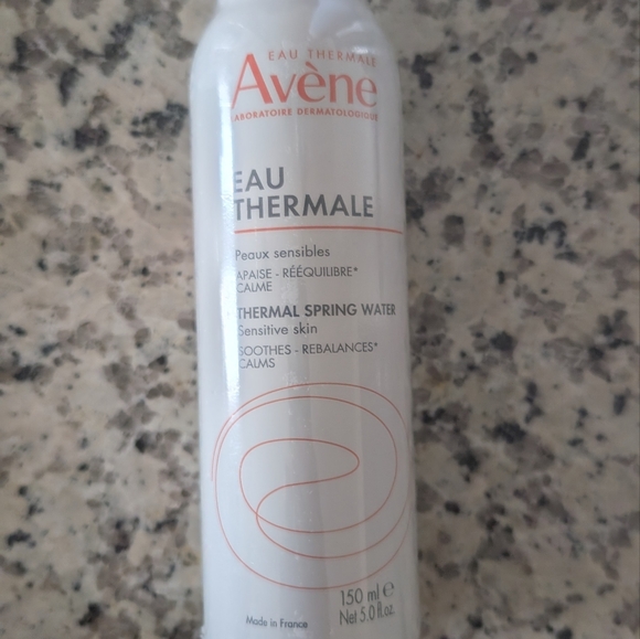 Avène Eau Thermale Thermal Spring Water - White - Picture 1 of 1